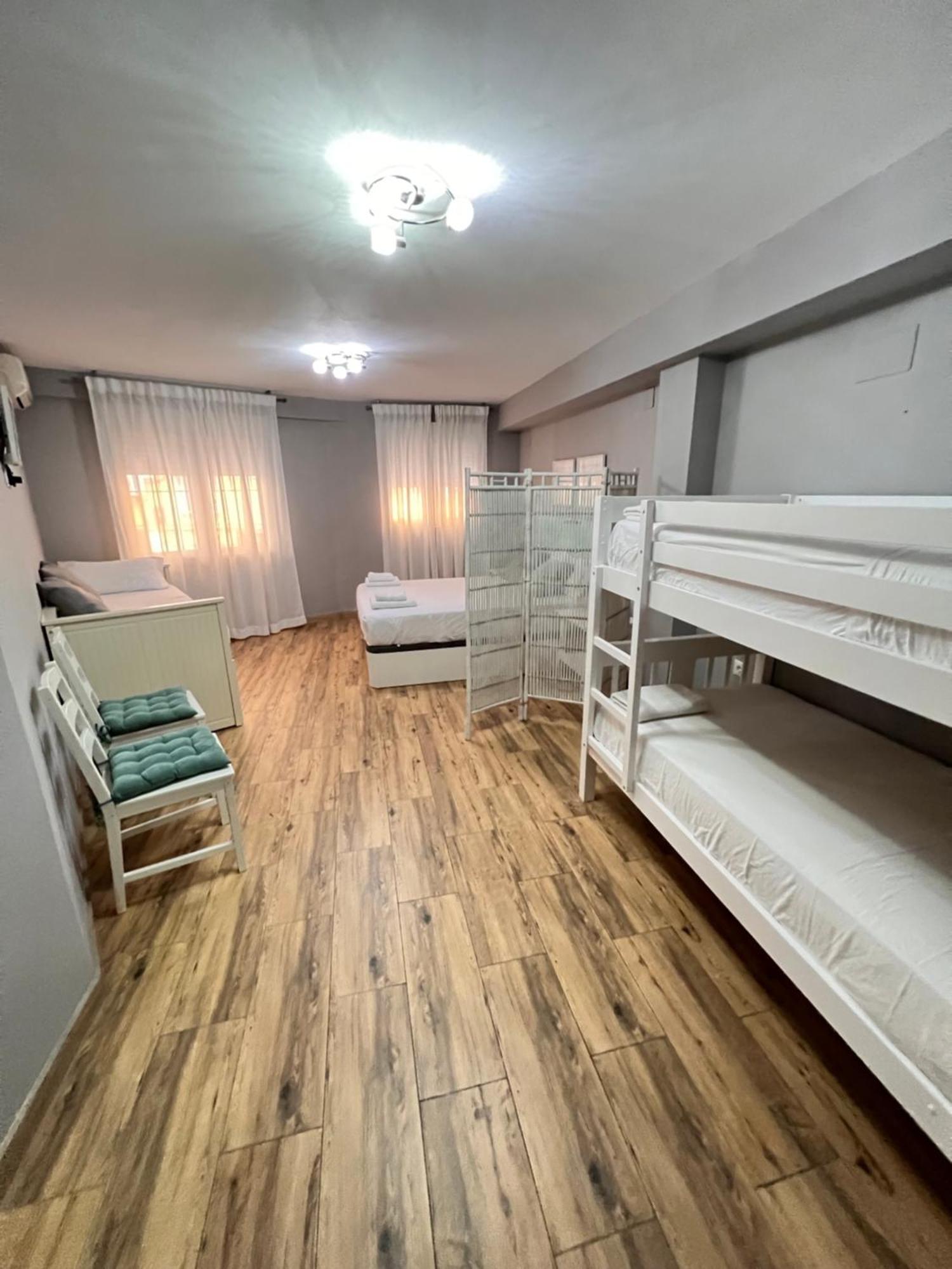 マラガNuestra Casita De Marmoles Parking Incluido 2 Bicis Gratisアパートメント エクステリア 写真